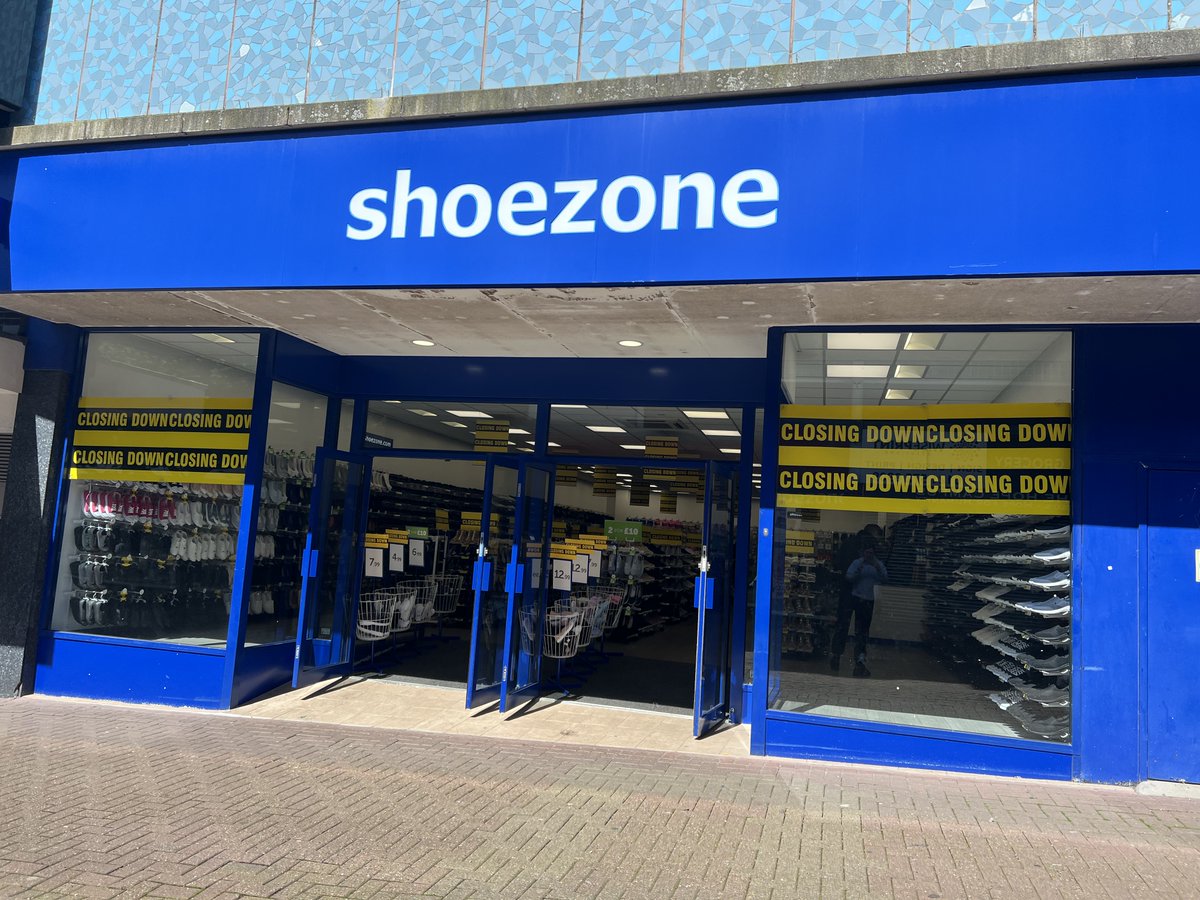 BUDGET SHOE SHOP TO CLOSE HANLEY TOWN CENTRE STORE 😦

#Hanley #StokeonTrent #Staffordshire 

stoke.nub.news/news/local-new…