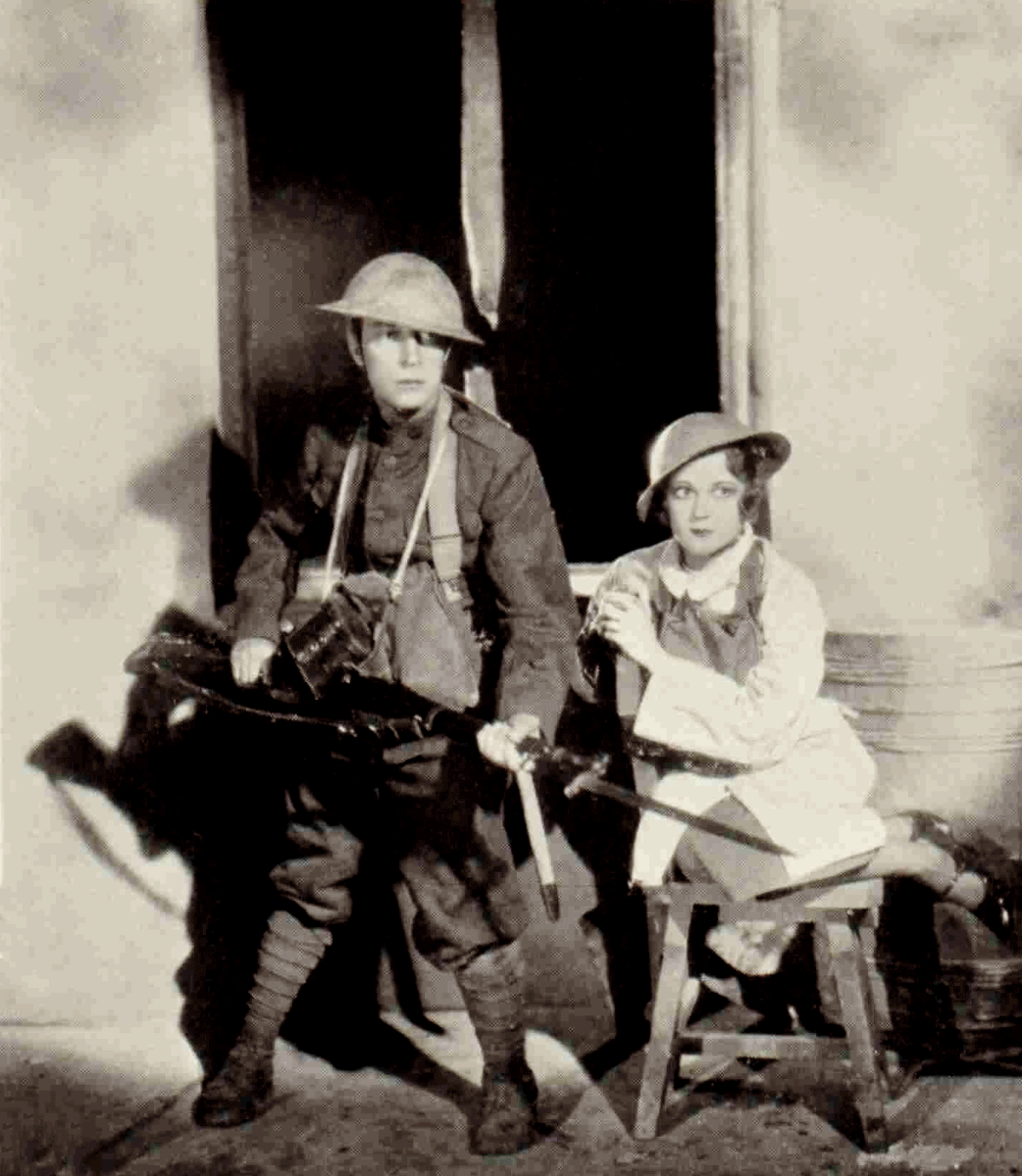FriendlessGhoul's tweet photo. Buster Keaton and Sally Eilers
Doughboys - 1930
#busterkeaton #damfino #oldhollywood #sallyeilers https://t.co/ZjM9LPLBDK