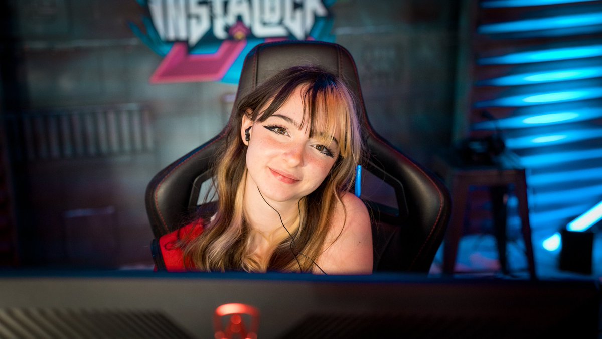 Thank you so much @RedBullUK for inviting me to #RedBullInstalock playing on the showmatch with “team tenshi” was the highlight of my ENTIRE YEAR!! I’ll never forget this experience