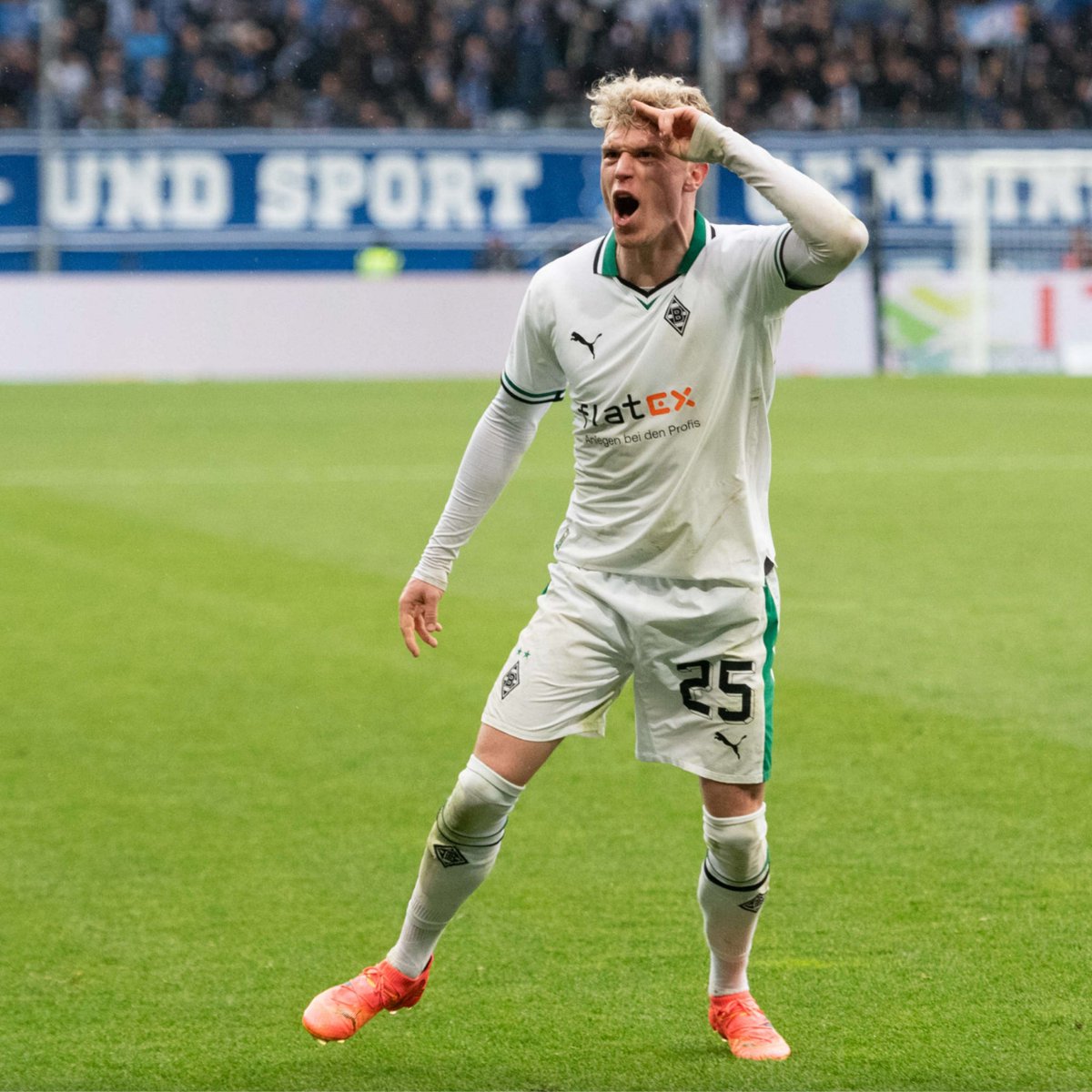 🦹‍♂️ Robin Hack in 2023/24 Bundesliga: 6️⃣th - non-penalty goals / 90 mins 6️⃣th - shots on target (%) 7️⃣th - shots on target / 90 mins Let's add to this 3 goals in 4 DFB-Pokal appearances. One of the most dangerous and efficient players in the whole Germany right now 🎯