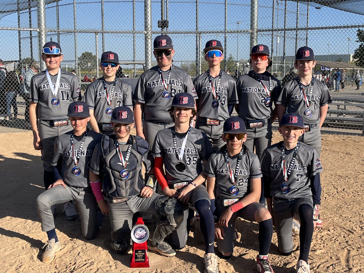 USNatsMW11u's tweet photo. Champs 
@usnatsmidwstrn https://t.co/tjLsVxHlJZ