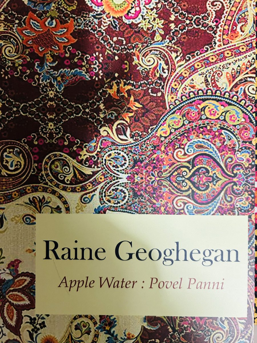 It’s great to be shining a light on my first pamphlet ‘Apple Water: Povel Panni’ published with @hedgehogpoetry It’s been chosen to be read at the Roma Words World Book Club in US. 🙏 @romanistanpod @GBClarkson @TravellersTimes @WinPoetryFest @GoldfinchBooks_ #Poetry #Romany