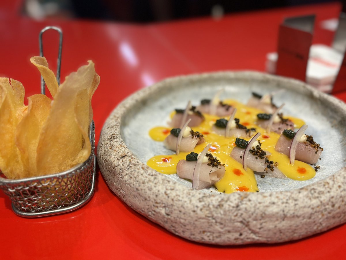 next_chef's tweet photo. Hay algún restaurante más divertido que @StreetXoMadrid ??  Cada día que voy me gusta más!! Enorme @Dabizdiverxo https://t.co/VFepcYQMKq