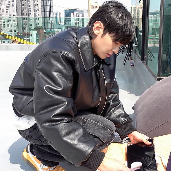 look_at_dex's tweet photo. 않이잠깐만,, 헤어착장 ㅈㄴ취저
그 중에 김디녕 얼굴이 제일........ㄴㅖ.. https://t.co/rOapZWH3v6