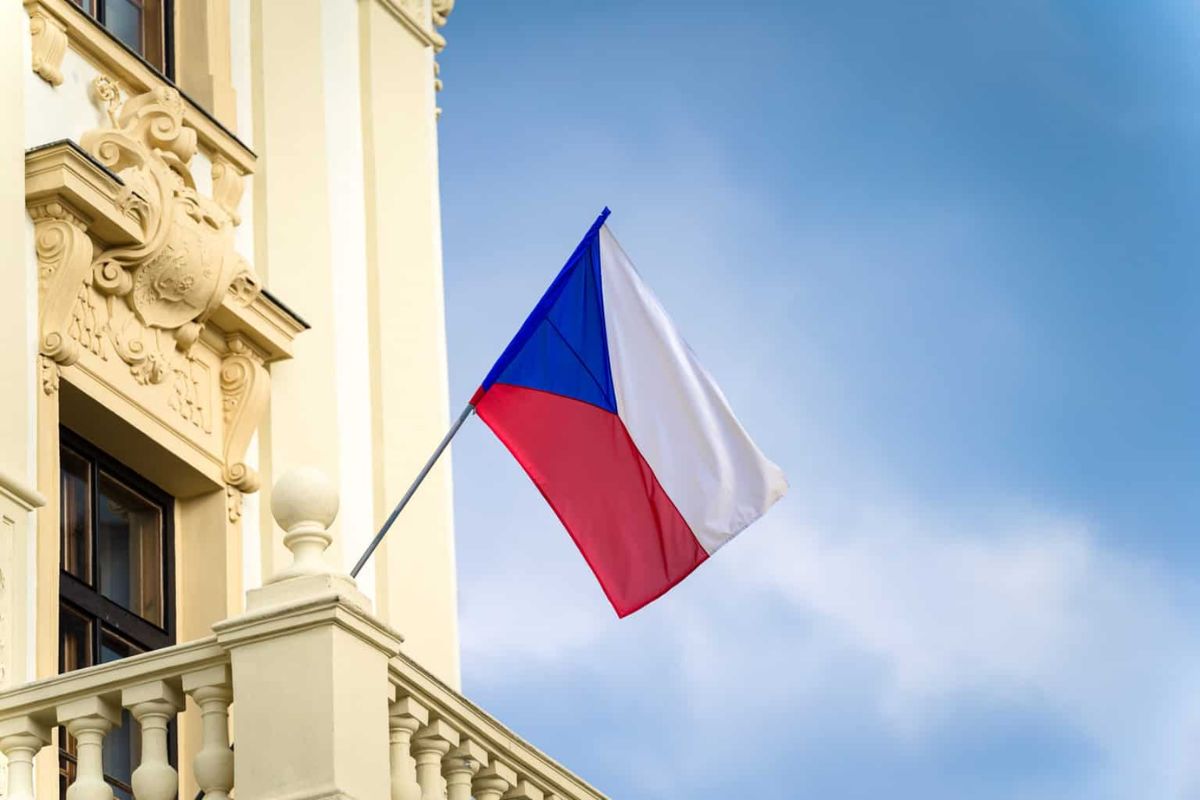 Czech Republic Drops Work Visa Requirement for Citizens of Seven Countries

#Australia #Canada #CzechRepublic #Europe #Japan #US #VisaNews #VisaRequirement #VisaUpdate #WorkVisa

travelobiz.com/czech-republic…