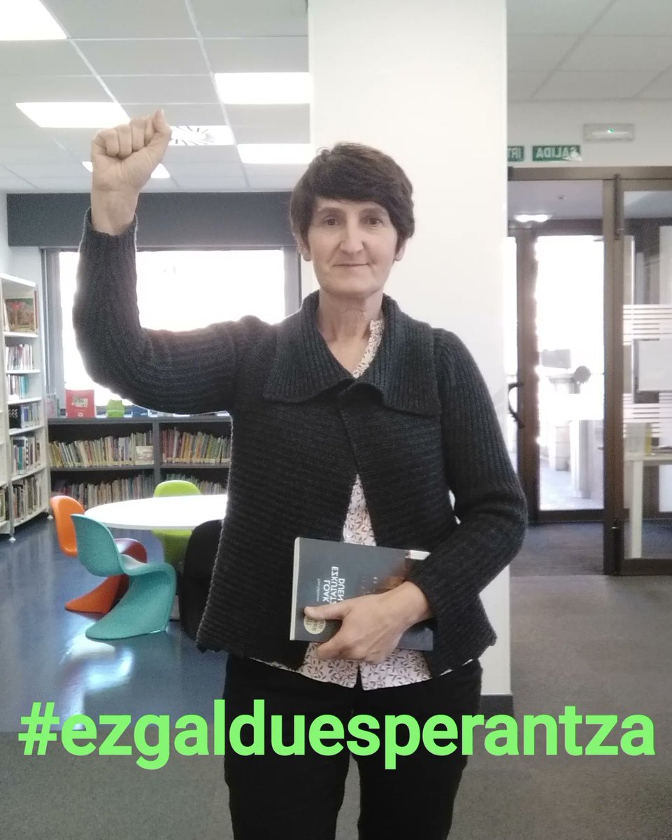 B_liburuzainak's tweet photo. Esperantza kaleko liburutegian kudeaketa publikoa aldarrikatzen jarraitzen dugu.
Igo zure argazkiak #ezgalduesperantza hashtag-ekin.

Seguimos reivindicando la gestión pública de la Biblioteca de La Esperanza.

#bilbokoliburuzainakborrokan
#pribatizaziorikez https://t.co/nNE3bHaB0W