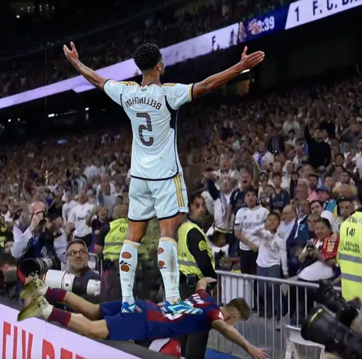 TrollFootball's tweet photo. How It Started                   How It Ended https://t.co/4XXeO5NWG0