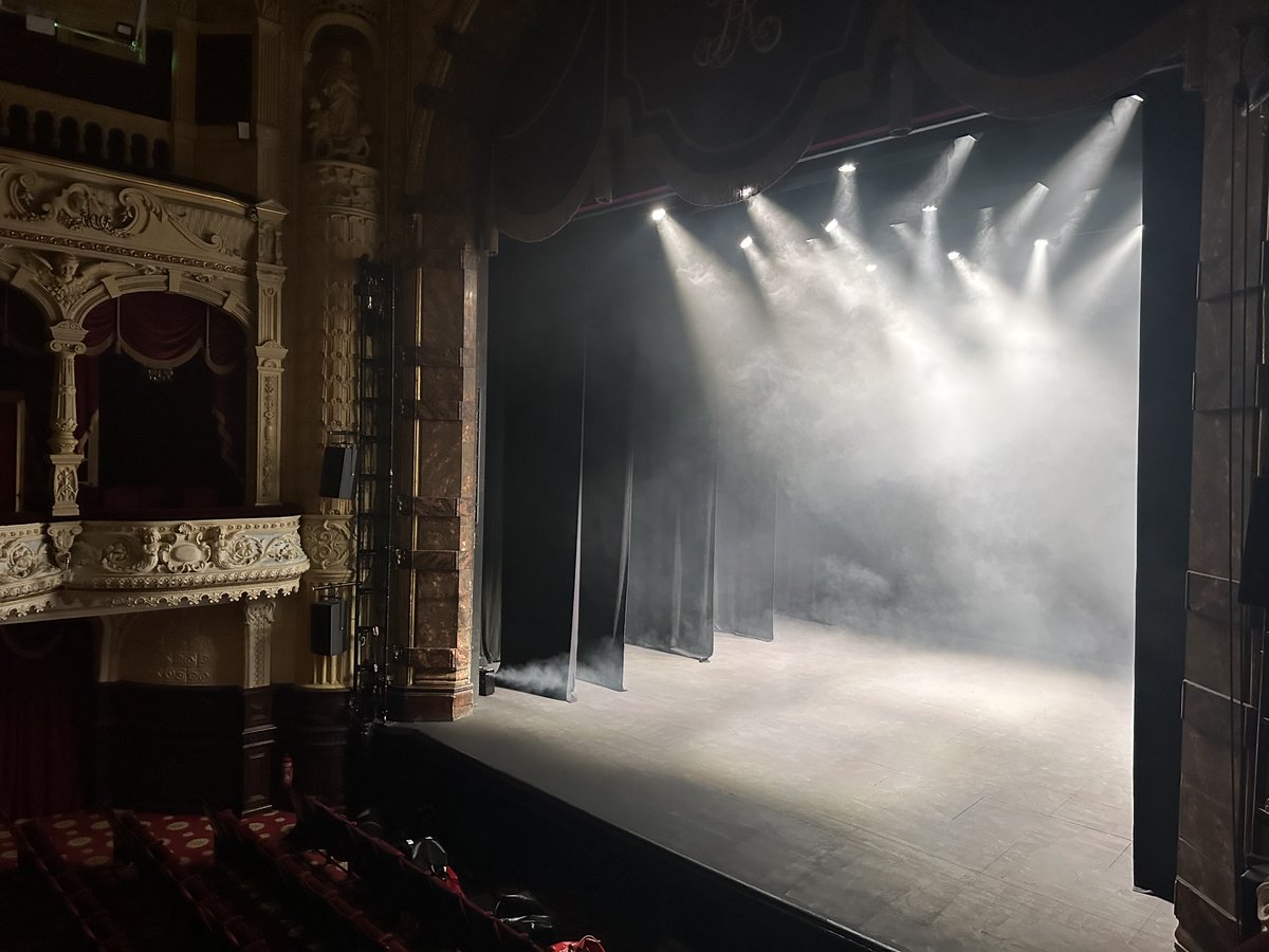 Did you know our stage lights are award-winning? 💡 We were Highly Commended for 'Best Environmental Sustainability' at the Richmond Business Awards 2023 for changing our stage lighting to LEDs! A huge project which means our lights now use up to 80% less energy 💚 #EarthDay