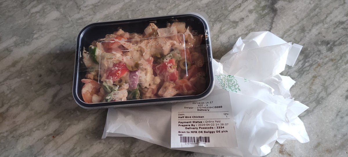 thala_sanjay_'s tweet photo. Hey @swiggyindia what is this I ordered one and I geted one if I am trying to complaint means it shows  it will more time to investigate 6 to 8 working hours and close the chat  what is this I am in hungry !! so so disappointed with you guys

@Swiggy @SwiggyCares https://t.co/ELd2REI3df