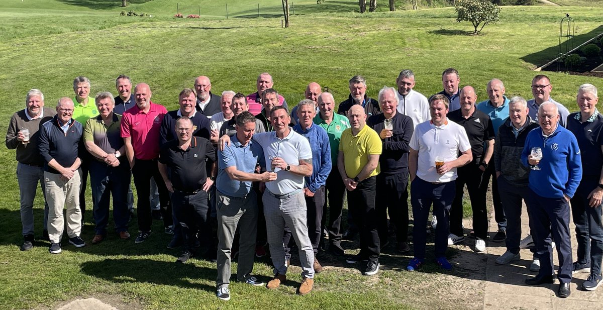 The Bulls vs The Bears.
Staffordshire vs Cheshire.
And the winners were.........   the Bulls
Congratulations to all who played.