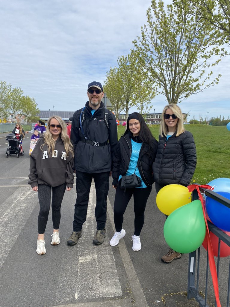 Such a lovely weekend filled with inspirational people, starting with the @girlsoutloudorg ball with @Knightsplc on Friday and then the <a href="/rainbowhubnw/">Rainbow Hub</a> ramble with <a href="/clmedilaw/">CL Medilaw</a> on Saturday 🌈🥳🍸🏃‍♀️