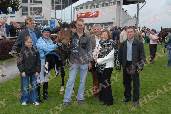 🐎 @NaasRacecourse 22-April-2006 #FromTheArchives #Memories #OnThisDay #HealyRacing #18years 'Rockazar' O- Cathair Na Mart Syndicate T- Ger Lyons J- @OsheaTadhg (c)healyracing.ie