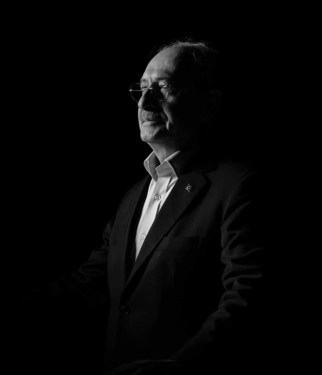 'Karanlıkları mutlaka  aydınlığa  çıkaracağız'

#KemalKılıçdaroğlu 
@kilicdarogluk
🙏

22 Nisan 2022
