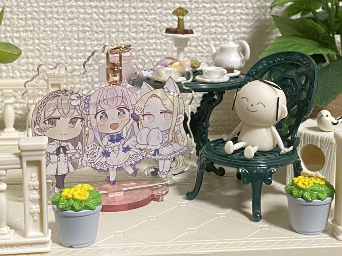 ミカオンリーの新グッズサンプルです!ティーパーティーアクリルスタンドキーホルダー!台座もティーカップ型でかわいいです〜! 