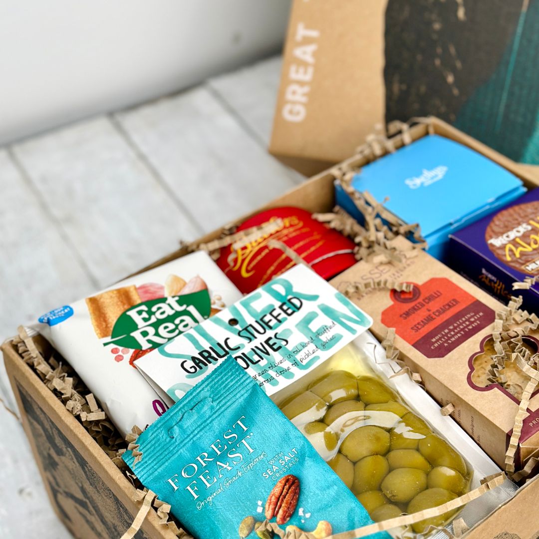 Do you like experiencing food journeys? 🍕🥘🦪🍷 Eating certain foods can bring you to various places in the world! 🌍🥰 Give someone a gift that will take them to wherever they want to go! ow.ly/hSik50Qzy6N 🤤 #foodgifts #foodhamper #gourmetgifts #foodjourney