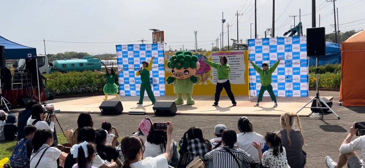 JC_kanablo's tweet photo. ４月２０日に一般社団法人綾瀬青年会議所さんの周年事業である「あやせエンタメまつり」が綾瀬市役所横、東山公園にて開催されました👏
Spinna B-ILLさんやその他アーティスト、市内ダンスグループ、キッチンカーや飲食店、販売ブース企業ブースなど盛り沢山なあやせエンタメまつりとなっておりました https://t.co/sJz6GlbI9P