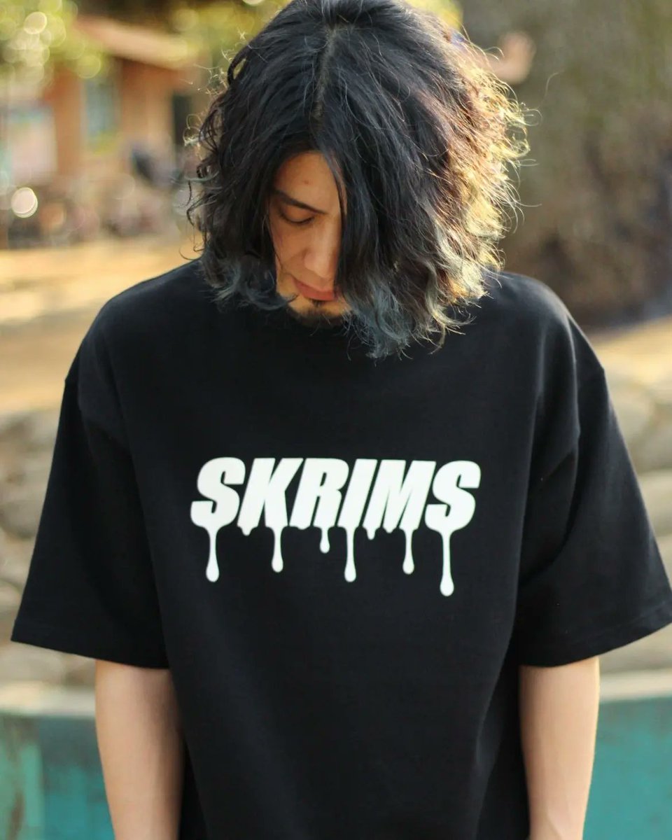 SKRIMS Logo Tee / Size : L / 179cm
instagram.com/p/C58MXyyyWzm/
#streetfashion #streetwear #streetstyle #streetsnap #streetsnapshot #ストリートファッション