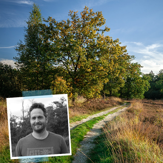 In natuurreservaat De Zegge in Geel doen we onderzoek naar de uitstoot van broeikasgassen, zoals CO2 en methaangas. Wetenschapper Willem-Jan Emsens legt uit hoe we de metingen uitvoeren en op welke manier dit wetenschappelijk onderzoek een impact maakt op ZOOscience.be!