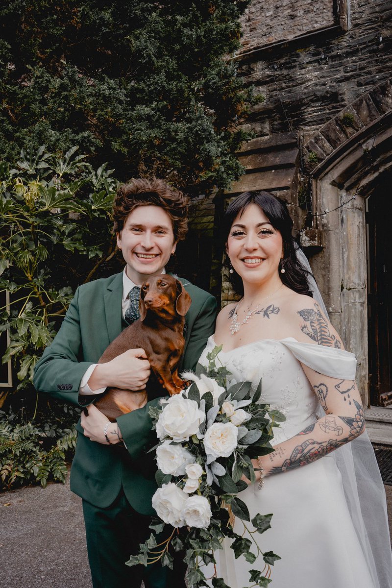 Lucaswoodland's tweet photo. Wake up babe new happy married couple just dropped https://t.co/ZBtcMM2EOg
