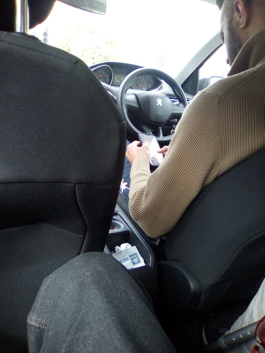 @SalfordCouncil @gmpolice taxi driver use his phone will driving yet again his Salford I'd is 4395