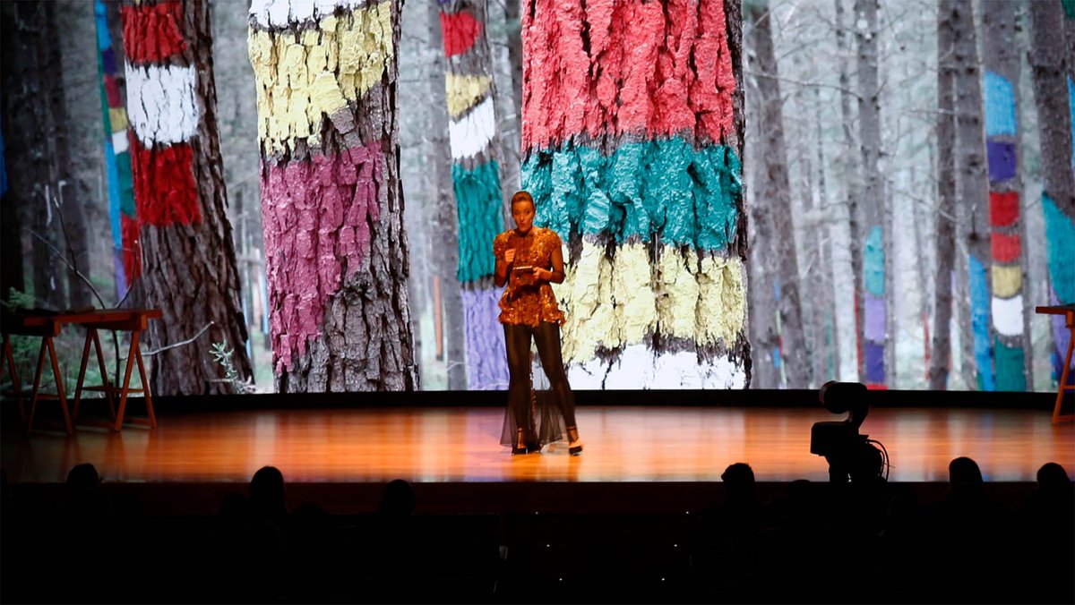 elektr_ART's tweet photo. Breaking the boundaries between the stage and nature by transporting the viewer to the OMA Forest in the #CWF24 in Bilbao. 👉 https://t.co/Hgg4Ub1oUf #Events #Nature #Creativity #Innovation #WorldCreativity @WorldCreativity https://t.co/0A1XjmmbCc