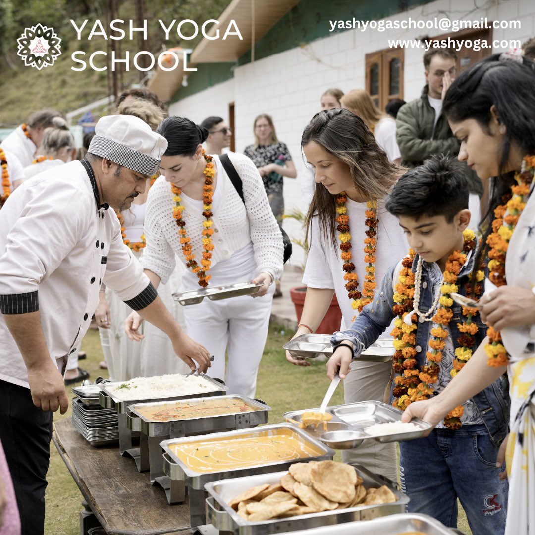 YashYogaIndia's tweet photo. Join us as we commence a new chapter in our student's yoga journey. 

#YogaSchool #OpeningCeremony #YogaJourney #Rishikesh #YogaCommunity #YogaEnthusiasts #YogaExperience #Transformation #YogaLife #YogaLove #YogaInspiration #Namaste https://t.co/qYHjbtdCY0