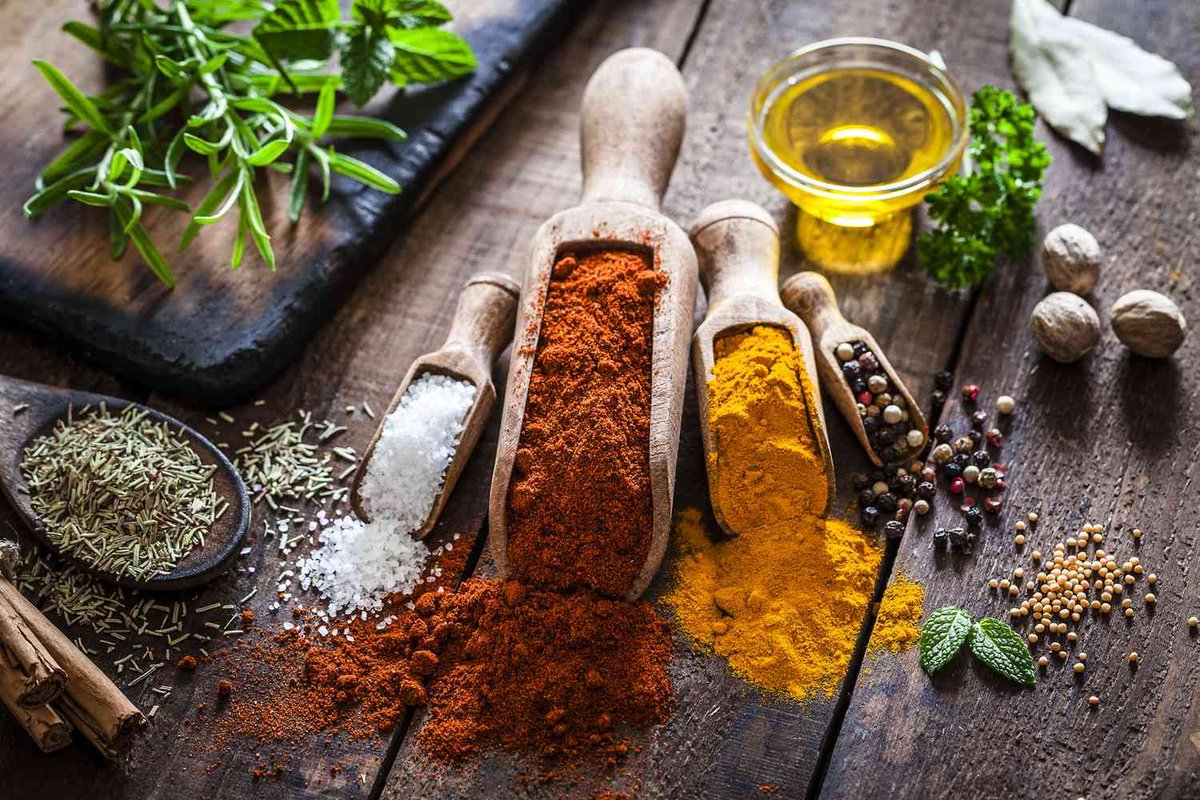 Spanish cuisine benefits from an abundance of high-quality ingredients. From fresh seafood along the coast to flavourful  olive oil, saffron, and aromatic spices, the diversity of ingredients contributes to the richness of Spanish dishes.