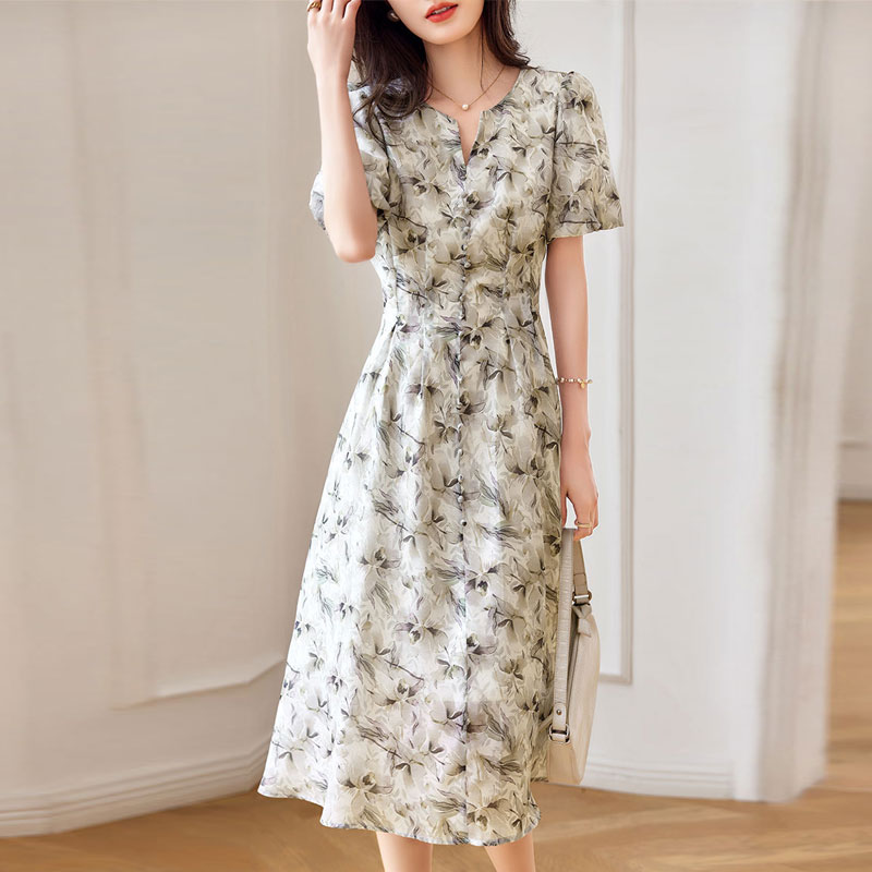 プリント プルオーバー Vネック Aライン ハイウエスト デート エレガントワンピース
ladynancy.com/high-waist-dat…
#今季も大流行
#ワンピース
#プリント
#デート
#Aライン
#Vネック
#女性
#ボタン
#エレガントワンピース
#大人
#気質満点
#激売れ中
#安定感抜群