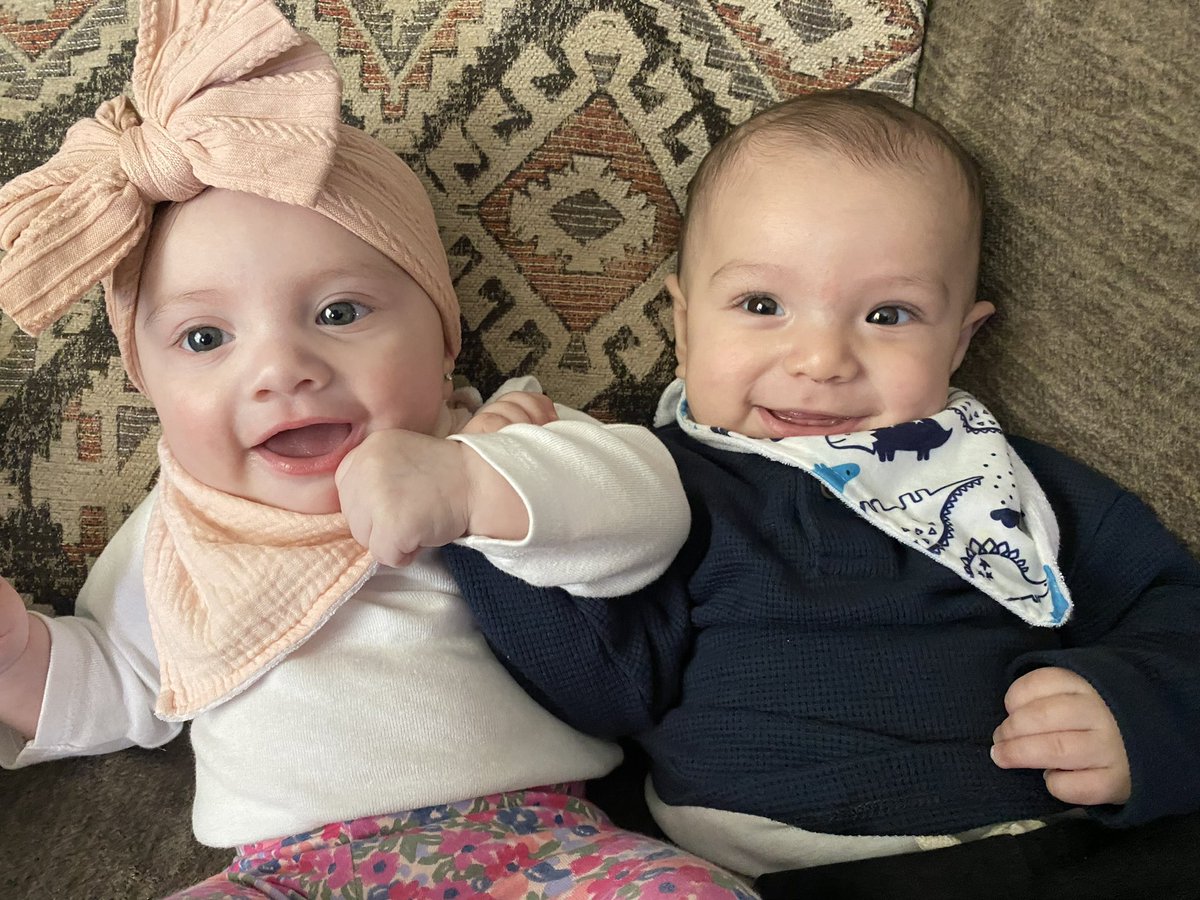 BenzoGlock's tweet photo. 😍😍😍😍 cousins I love you mama bear you are the best thing ever that happened to me beautiful eyes if looks could kill id be dead cutie pie daddy loves you mama and I love you also nephew mwah papa https://t.co/1Y9GRMmc1p