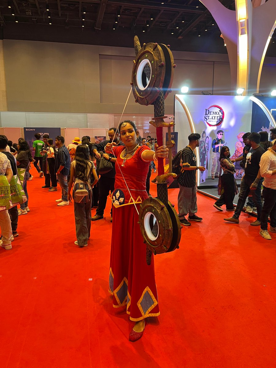 Celebrating Raji cosplays at Comic-con! Honoring the game's beauty and heritage. Special thanks to @games_heads for their global impact. @IDGS2018 @FollowCII #RajiCosplay #NoddingHeadsGames #ComicConCelebration