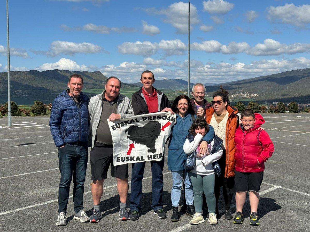 🟢📢 Josu Ordoñez Fernandez Donostiako preso politikoa, 22 urte espetxean igaro eta bere zigorra osorik bete ostean aske geratu da. 
etxerat.eus/eu/josu-ordone… #Etxera