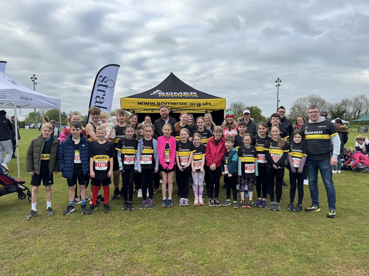 Somer_AC's tweet photo. MASSIVE #medalmonday with our teams at @LondonMarathon @corsham10k and in Devon and Malverns - we are SOOO proud of you all 🥰 Did the shirt proud 💛🖤#teamsomer #somerspeed @swsportsnews @wiltshiretimes @SomersetLive @msn_today @MNRJournal @MSNNubNews @MSNNubNews @MidsomerLife https://t.co/IKjoX05z85