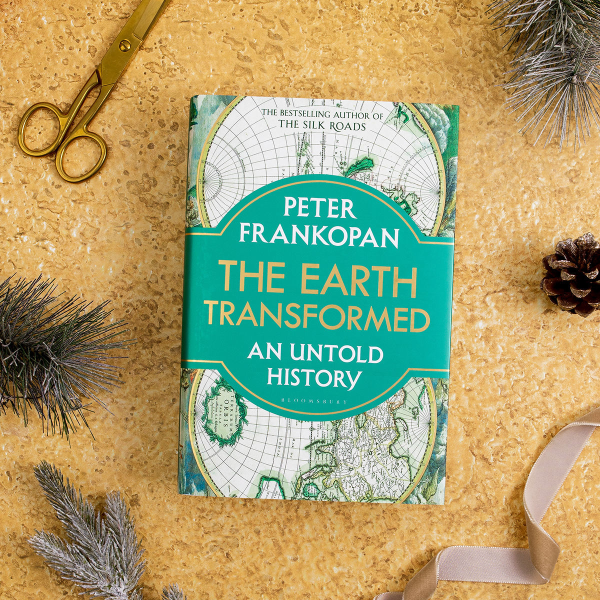 Happy Earth Day 🌳🌏 Pick up The Earth Transformed by the brilliant @peterfrankopan to learn more about the earth from the Big Bang to the present day and beyond. Order here: bit.ly/3w4OyfE