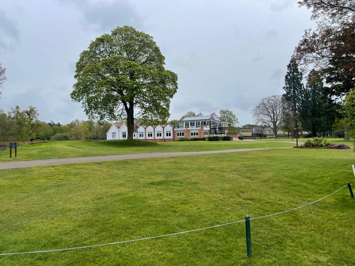 Hello from @FrilfordHeathGC 👋 It's the first of two days of our Oxfordshire Swing on the NCG Top 100s Tour with a sold out day on the Red Course at Frilford Heath. Good luck to all competitors who are teeing it up today.