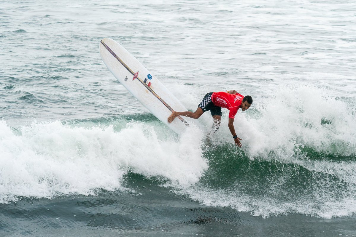 MONDIAUX LONGBOARD - DIRECTION LE TOUR 3 💪🏻 Deuxième jour de compétition pour l’équipe de France 🇫🇷 de longboard aux Mondiaux à Surf City, El Salvador. La journée se termine tôt pour les quatre Français confortablement installés dans le tableau principal.