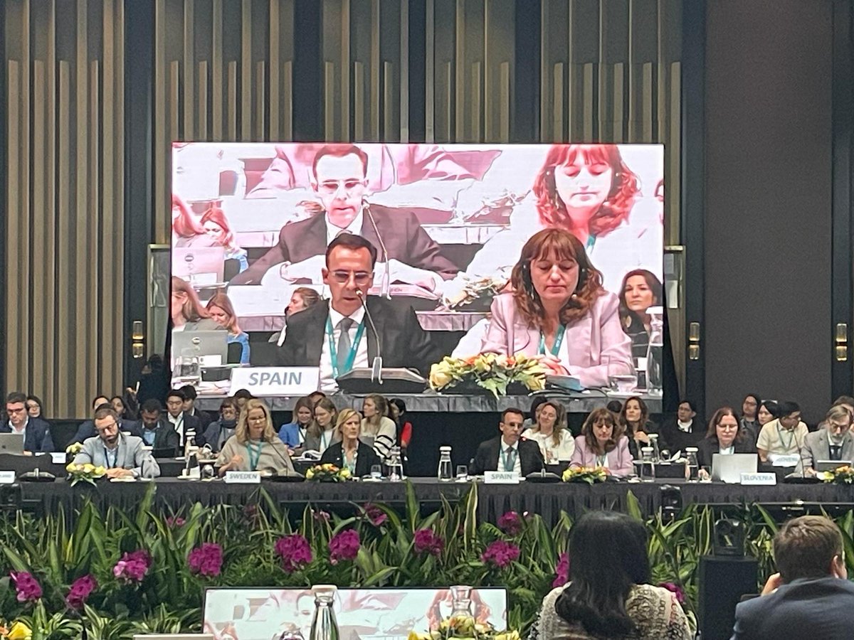 Comienza en Singapur la Cumbre Internacional sobre la Profesión Docente #ISTP2024. El subsecretario de @educaciongob, Santiago Roura, interviene en el debate sobre el futuro del aprendizaje e implicaciones para la enseñanza.