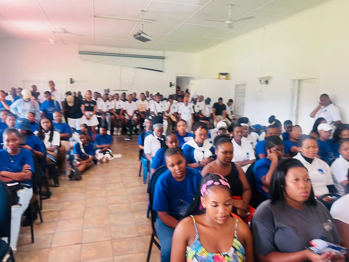 On Friday, 19 April 2024, we had an inspiring day at the Exemption Matric Center career expo as The Men Carve team! It was amazing to see the enthusiasm of the learners as we shared insights on career paths and personal development. 💙🤍🔥

#EmpoweringYouth #careerexpo