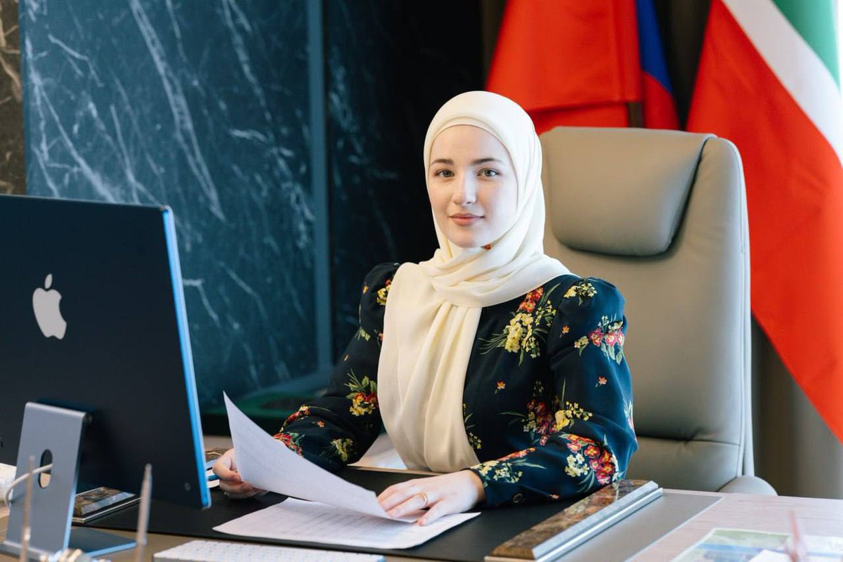 Ramzan Kadyrov's 19-year-old daughter was awarded for her contribution to the 'development of entrepreneurship

Her company 'Grozny Taxi' ended last year with record losses of 22 million rubles.

She was also suspected of monopolizing the market: in the spring of 2023, fares for