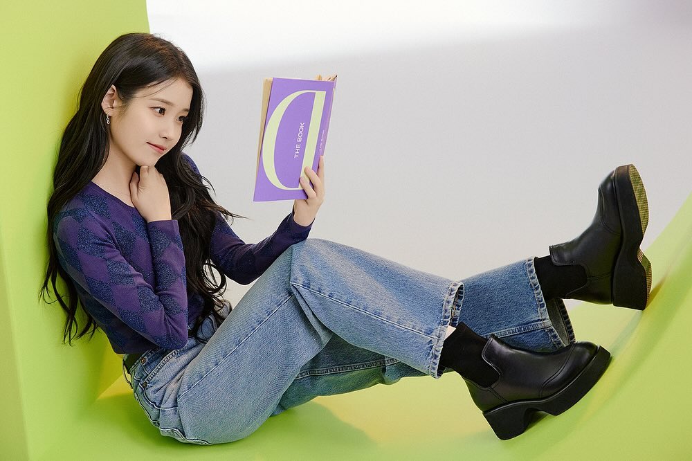 hoalusi's tweet photo. 아이유(IU)
Fascinated with her beauty and personality
IG:ᴋɪᴍ ᴋʏᴜɴɢʜᴏ https://t.co/8bPHjcnJgC