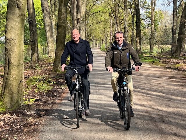 ermelovannu.nl/actueel/12509-… Fietspad Poolseweg Ermelo geopend @Natuurmonument  #Ermelo