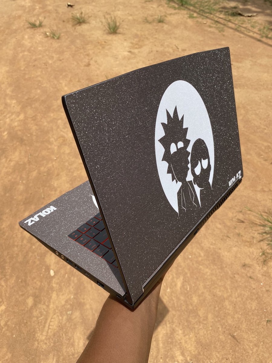Wrapgenius_ng's tweet photo. Got @omo_provost laptop looking sleek and shiny with the custom made design . A laptop that stands out🔥🔥
#wrapgenius #laptop #laptopwrap #trans #rubirose #forextrader #OAU https://t.co/NCrykaJLc4