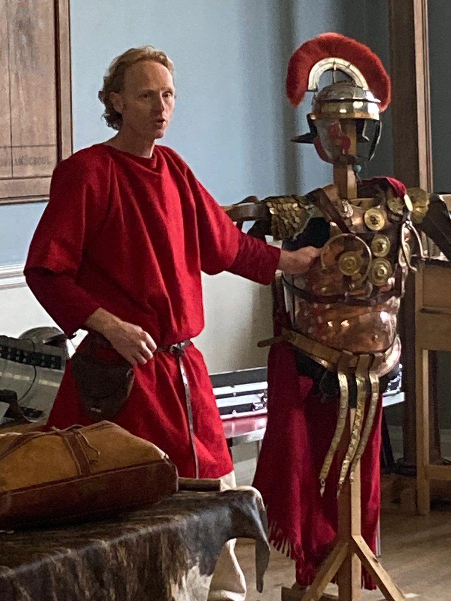 Our Year 5 Classics workshop has started! We’ve discovered so many fascinating facts about the Roman army so far and even tried on some armour and held replicas of ancient weapons! #ChoristerYear5 #ChoristerClassics