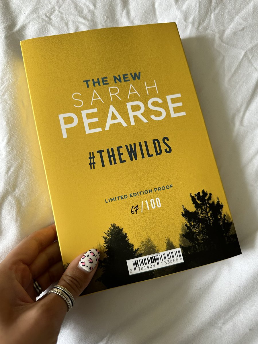 YES HELLOOOOO to a limited edition proof of the new @SarahVPearse 😍😍😍 Thank you so much @BooksSphere @LittleBrownUK - I just know #TheWilds is going to be epic 👏🏽 Coming July 🙌🏽