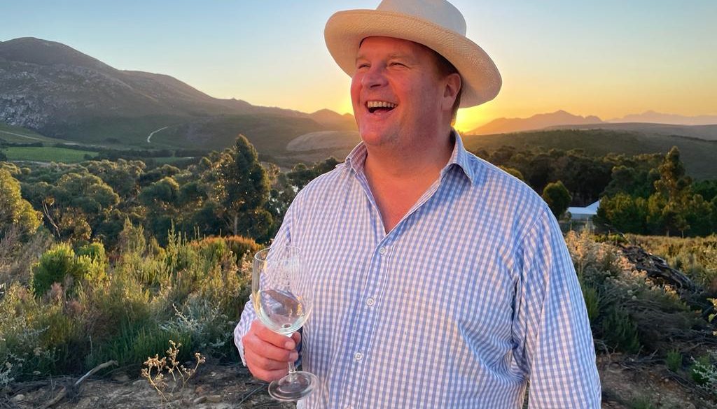 Many have tried to explain what it is to be a winemaker but few have captured the emotions & qualities needed than this personal, moving account from 1 of the world’s best & most thoughtful, eloquent winemakers - South Africa' Bruce Jack @BruceJackWines the-buyer.net/opinion/bruce-…