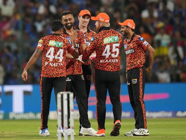 EnigmaGaming_gg's tweet photo. Which VCL SA team can you compare to @SunRisers ? https://t.co/DXTdRvluPe