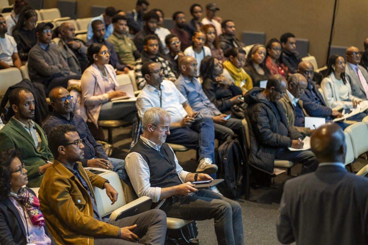 RADIO ERENA tweet media