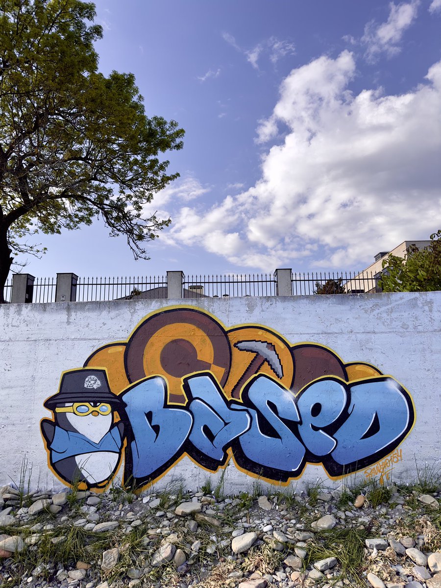 To be honest, I’ve painted a lot of walls for myself in my life, but lately it’s been so so so less. 
A new journey with a new banner! 🎨 
<a href="/QuaiNetwork/">Quai Network ⚡️💵</a> <a href="/quaiminers/">QuaiMiners</a> <a href="/pudgypenguins/">Pudgy Penguins</a> <a href="/LilPudgys/">Lil Pudgys</a>