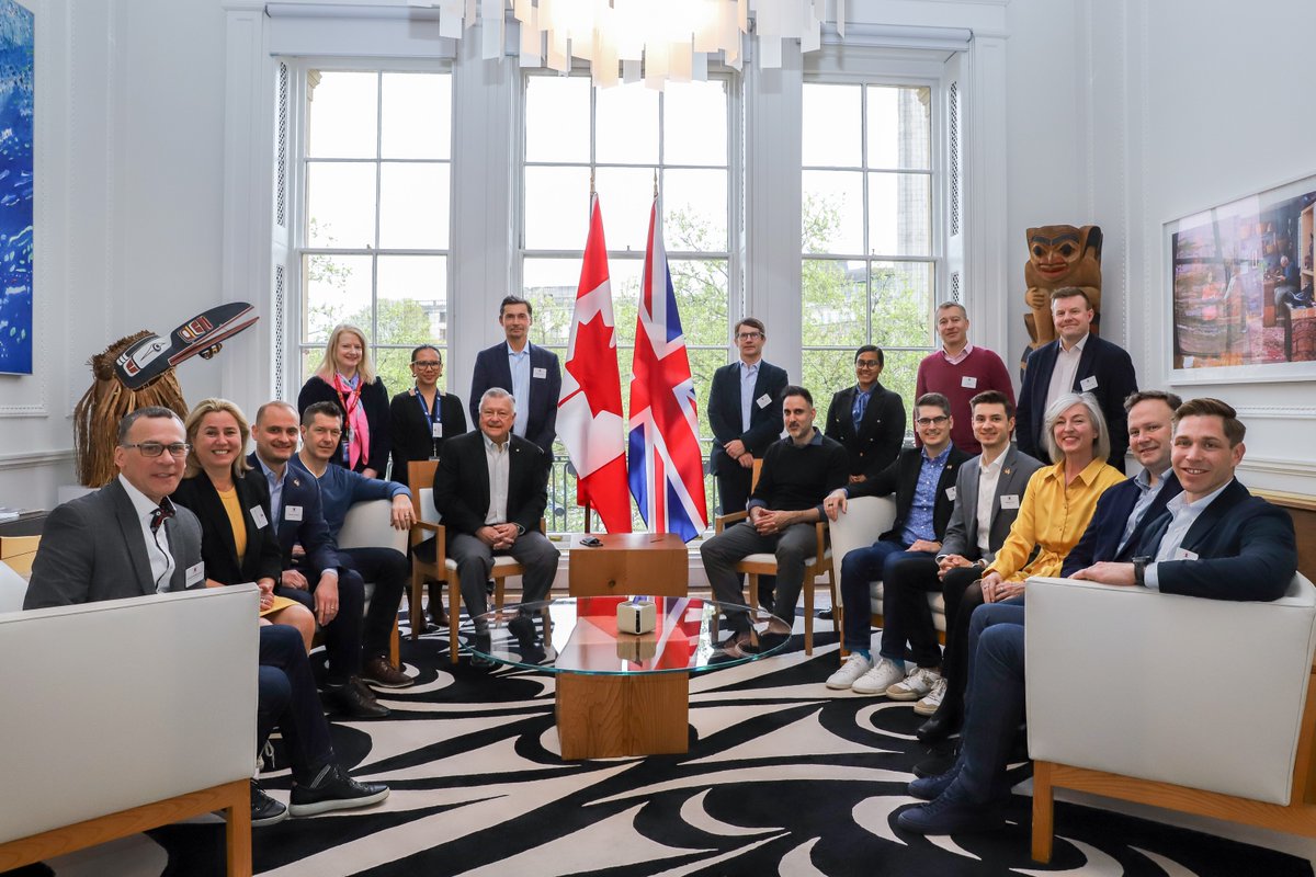 CanadianUK tweet media