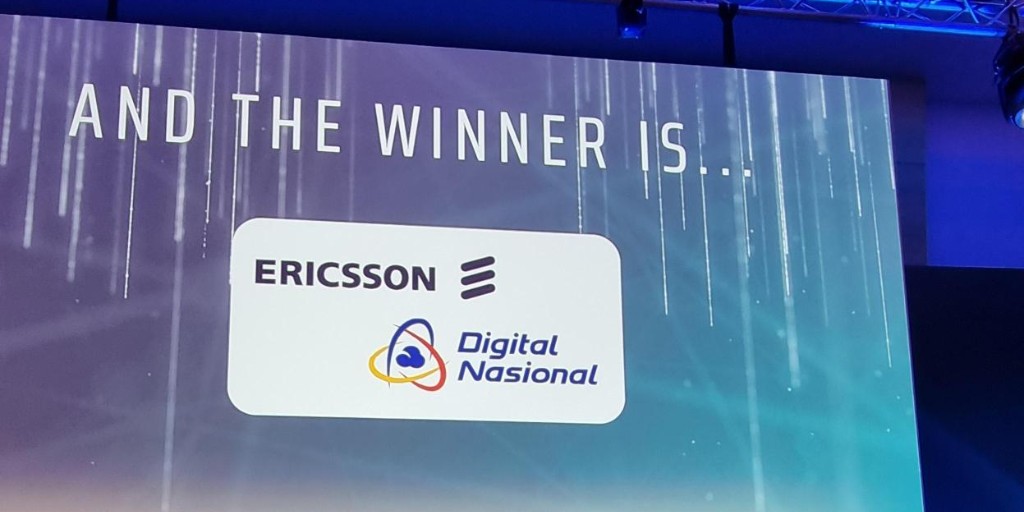 It's a proud moment!

🏆 Ericsson and Digital Nasional Berhad have been awarded 'The best operations solution incorporating AI functionality' in the 'AI Ops Award' category at the FutureNet World awards. 

Kudos to #TeamEricsson.