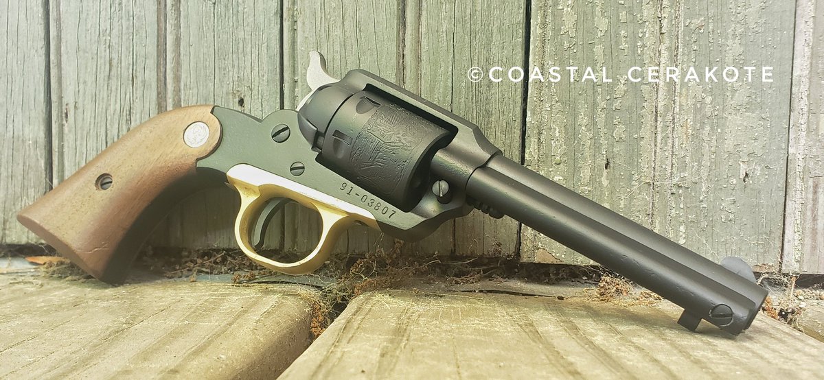 This #Ruger #Bearcat 22 #revolver was in pretty rough shape. Now it's ready for service. 😎👍 #cerakote #cerakotethatshit #yourgunsonlybetter #restoration #plinking #hunting #targetshooting #guns #pistols #handguns